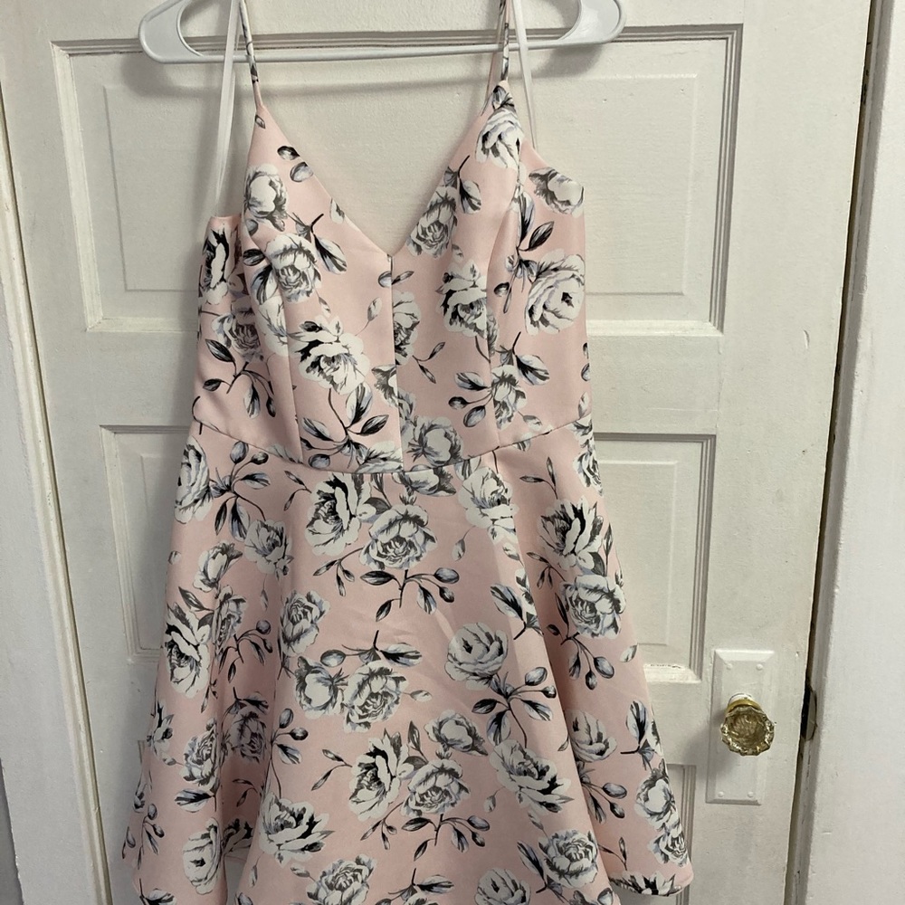 Women’s fit and flare party dress. Sz 15/16